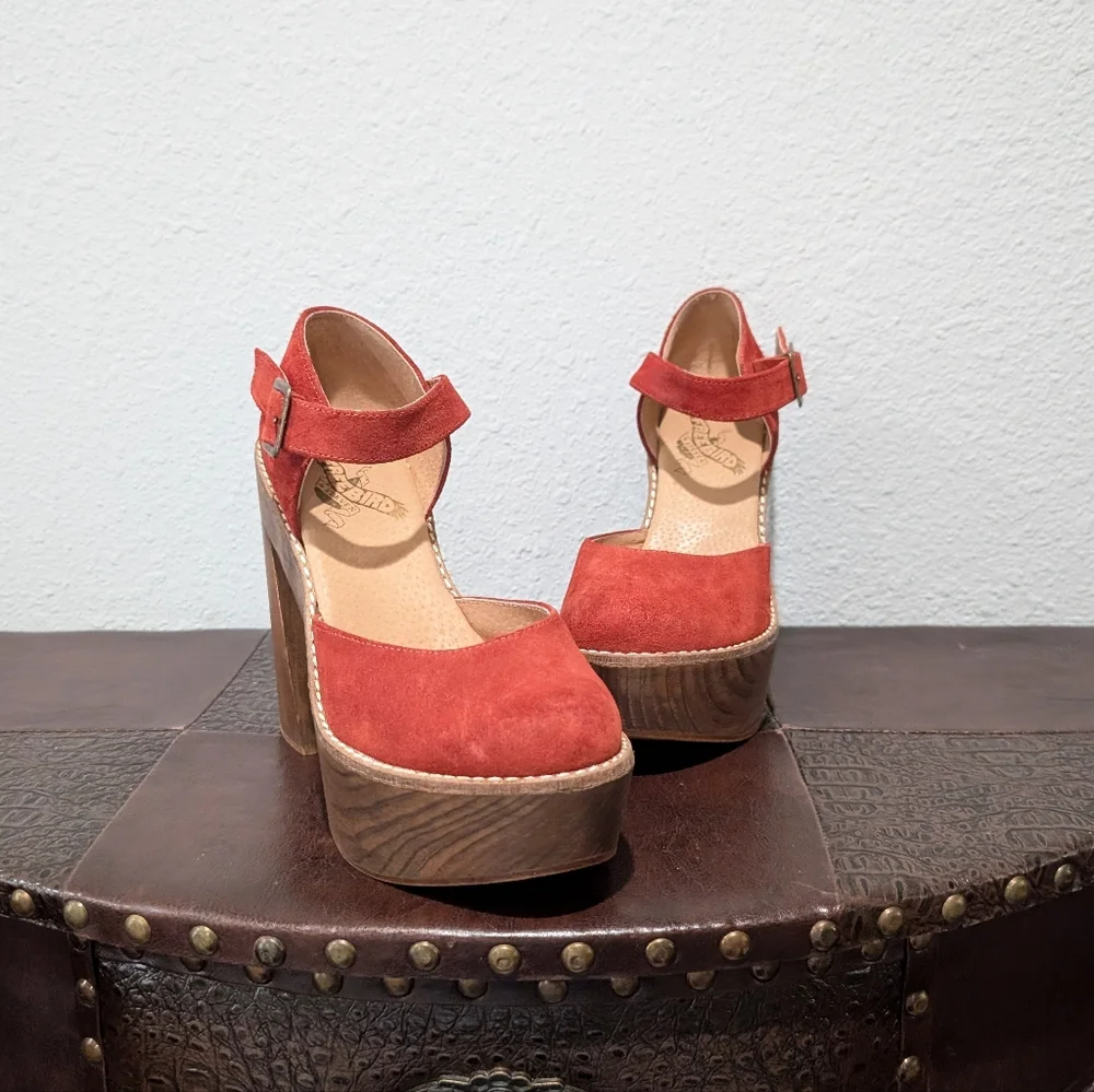 FreeBird Poppy Platform Maryjane Pumps Orange/ Red Ankle Straps size 9